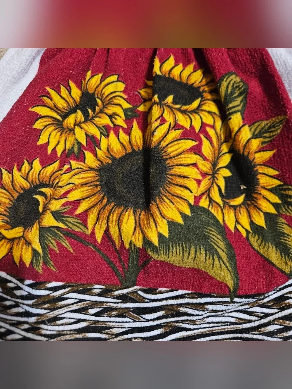 2 Handcrafted Potholders Attached To Towels | Red, White, Yellow | Sunflowers